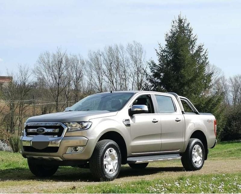 Usata Ford Ranger Limited 160 CV (117 kW) 2017 Bronzo Pick-up