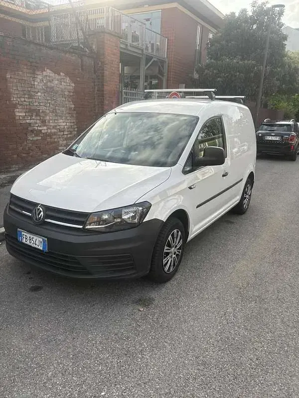 Usata VW Caddy 139 CV (102 kW) 2017 Monovolume