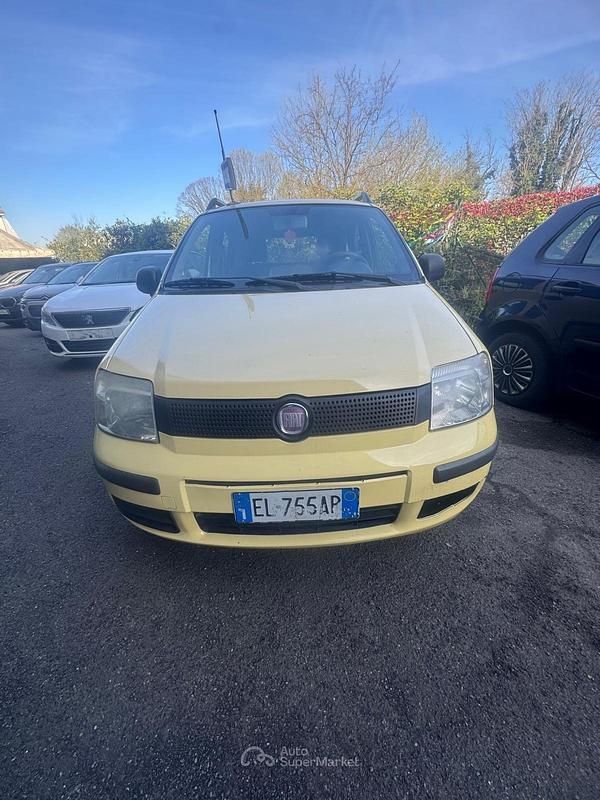 Usata Fiat Panda 69 CV (50 kW) 2011 Giallo Utilitaria