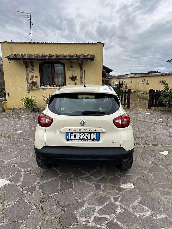 Usata Renault Captur Life 90 CV (66 kW) 2015 SUV