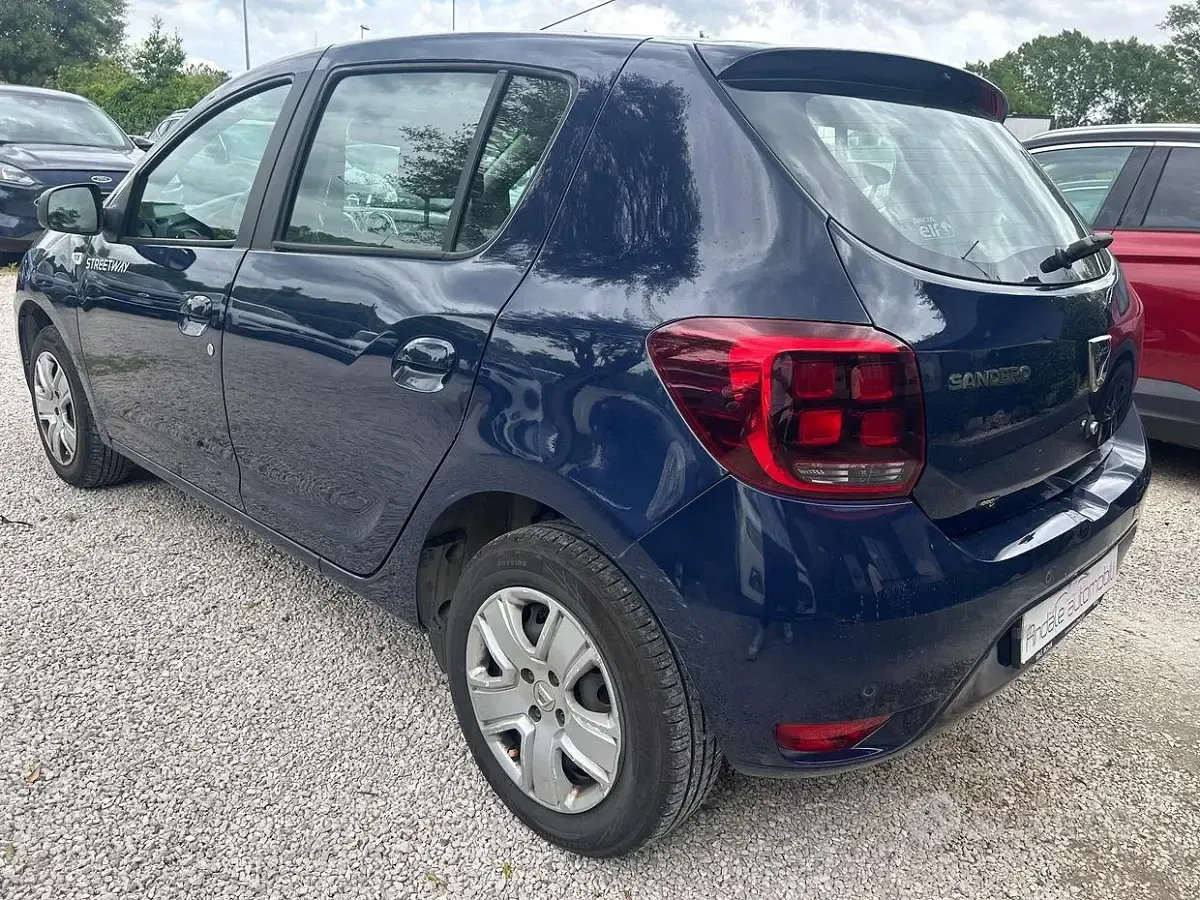 Gebraucht Dacia Sandero Comfort 75 PS (55 kW) 2019 Blau Limousine