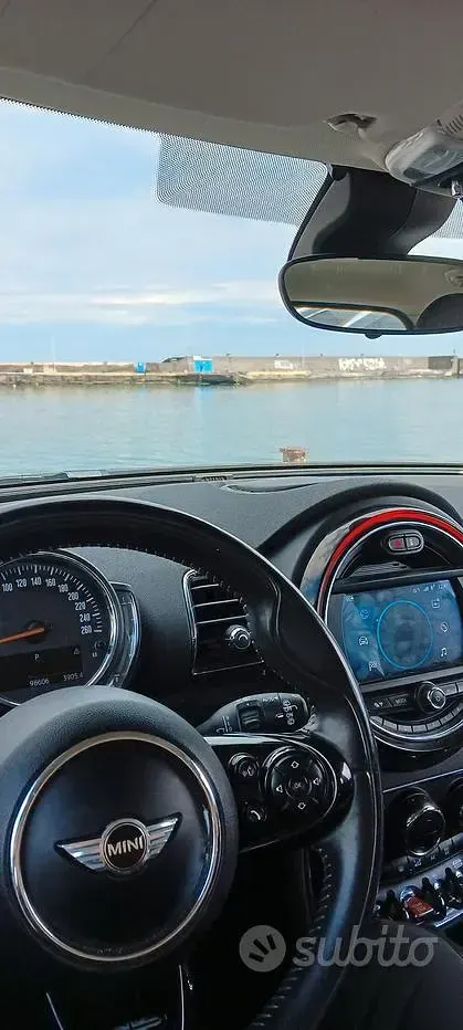 Usata Mini Cooper Clubman 150 CV (110 kW) 2019 Blu Station wagon