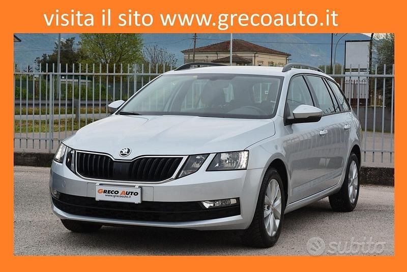 Usata Skoda Octavia Executive 116 CV (85 kW) 2020 Grigio Station wagon