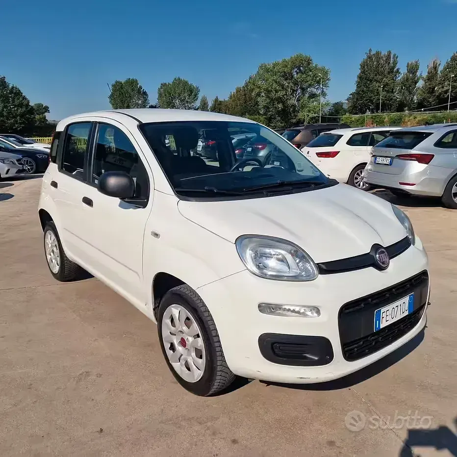 Usata Fiat Panda Lounge 80 CV (58 kW) 2016 Bianco Utilitaria