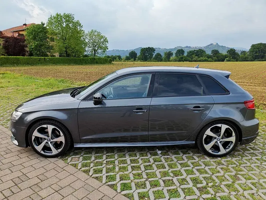 Usata Audi A3 Exclusive 184 CV (135 kW) 2018 Grigio Berlina