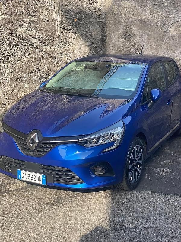 Blu Usata 2020 Renault Clio V Due volumi | 11.800 € (Buon prezzo) - Immagine 1/4