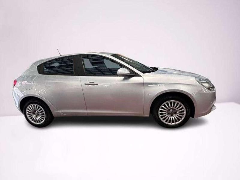 Usata Alfa Romeo Giulietta 120 CV (88 kW) 2018 Grigio Berlina