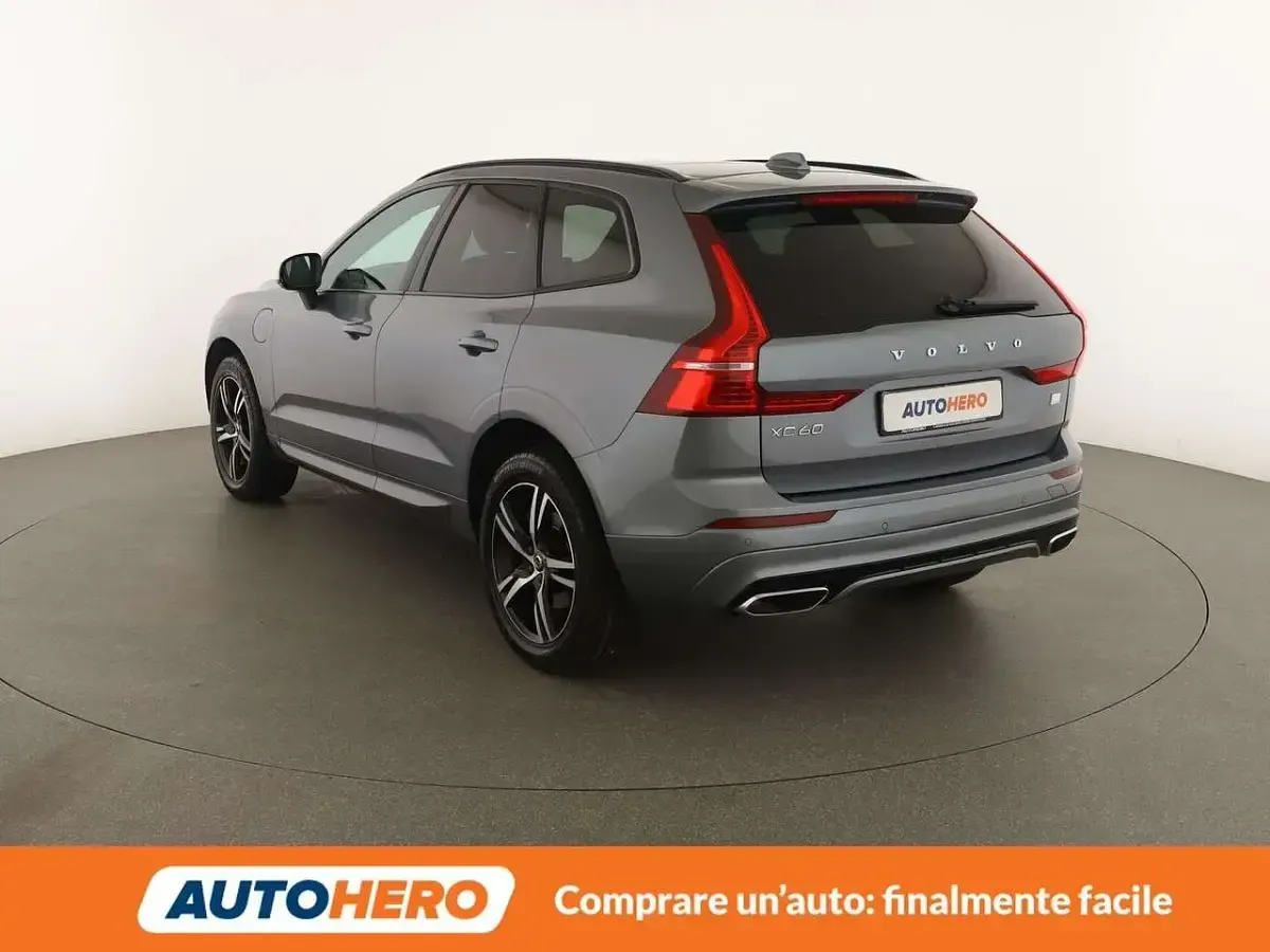 Usata Volvo XC60 R-Design 253 CV (186 kW) 2021 Grigio SUV