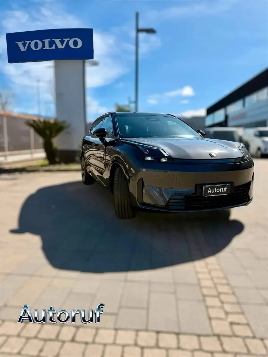 Usata Lynk & Co 08 137 CV (100 kW) 2026 Grigio SUV