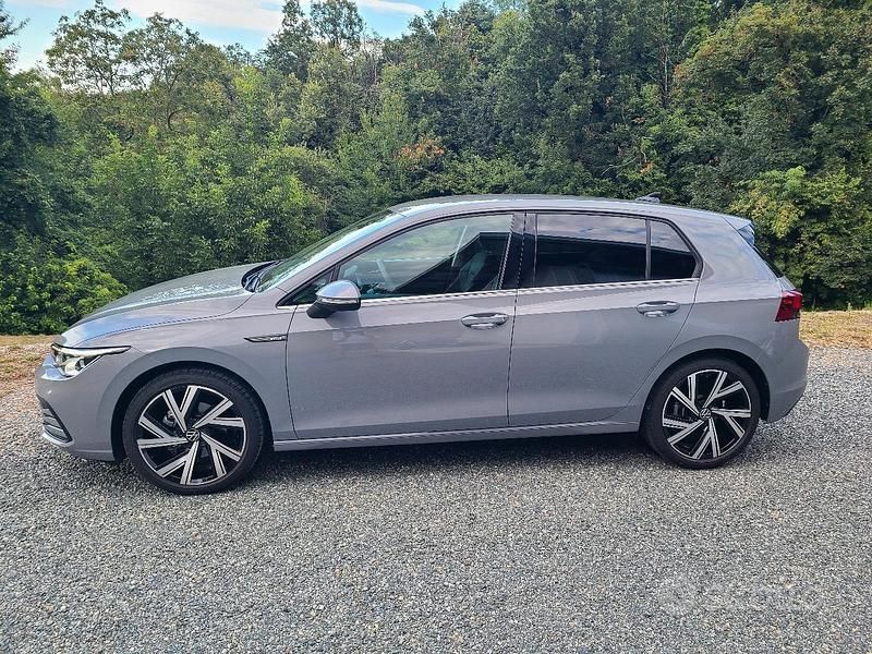 Usata VW Golf VIII 150 CV (110 kW) 2023 Berlina