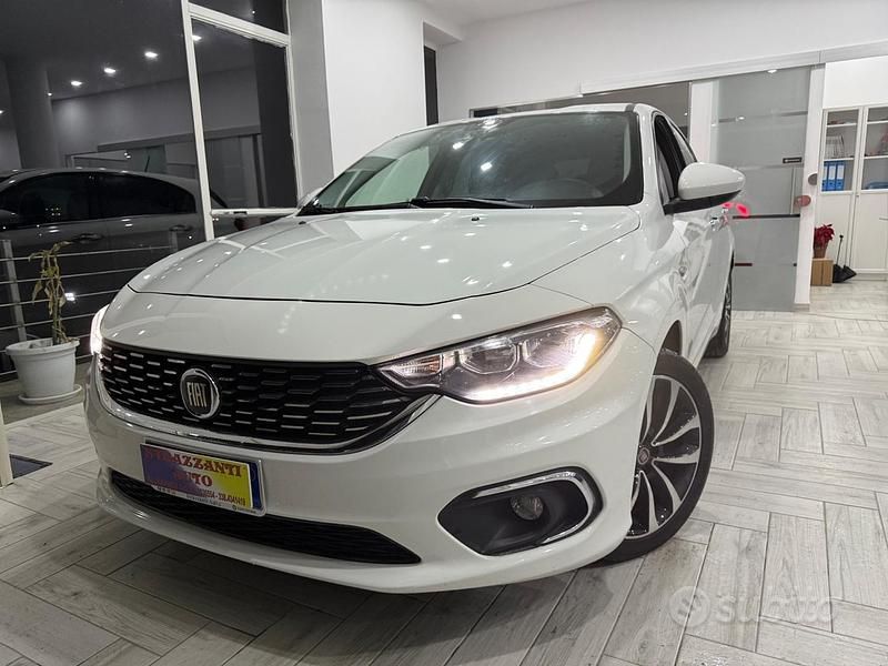 Usata Fiat Tipo Lounge 120 CV (88 kW) 2019 Bianco Berlina