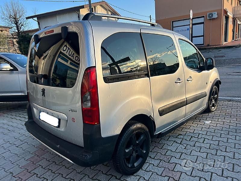 Usata Peugeot Partner 119 CV (87 kW) 2008 Grigio Monovolume