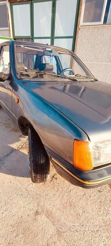 Usata Peugeot 205 Style 54 CV (39 kW) 1991 Utilitaria