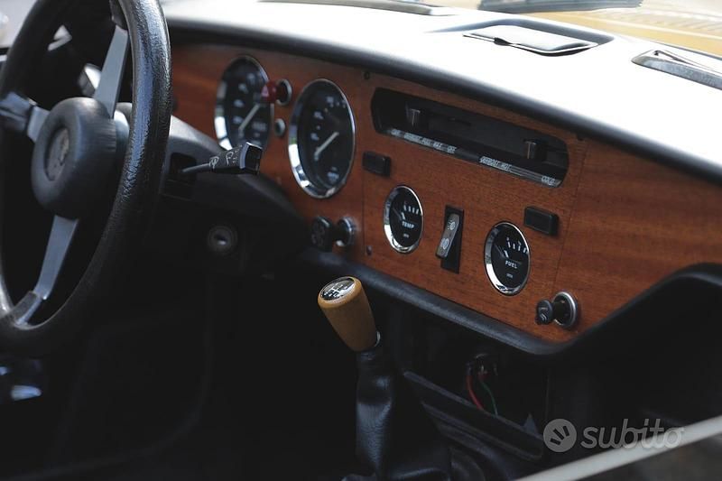 Usata Triumph Spitfire 1970 Giallo Cabrio