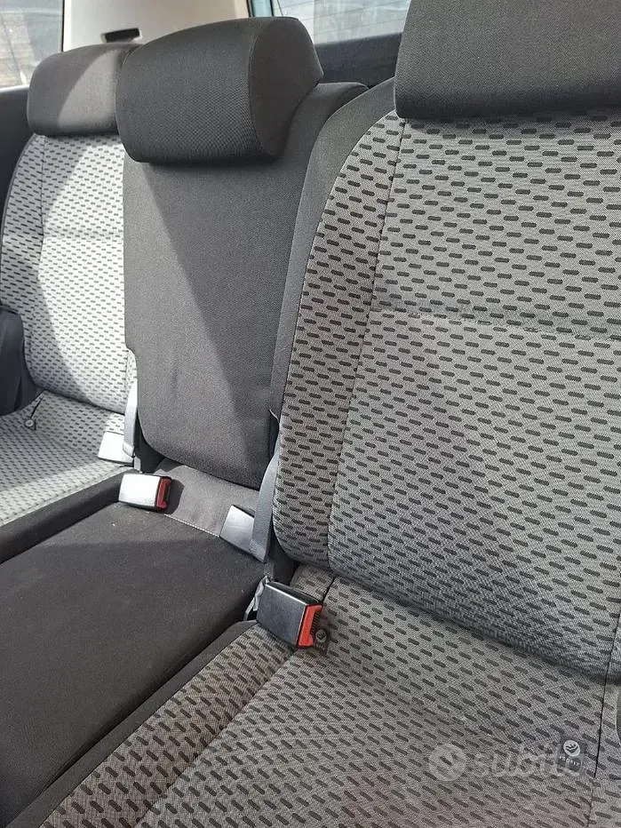 Usata Skoda Roomster 86 CV (63 kW) 2013 Blu Monovolume
