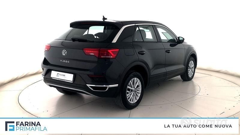 Usata VW T-Roc Business 110 CV (80 kW) 2020 Grigio scuro SUV