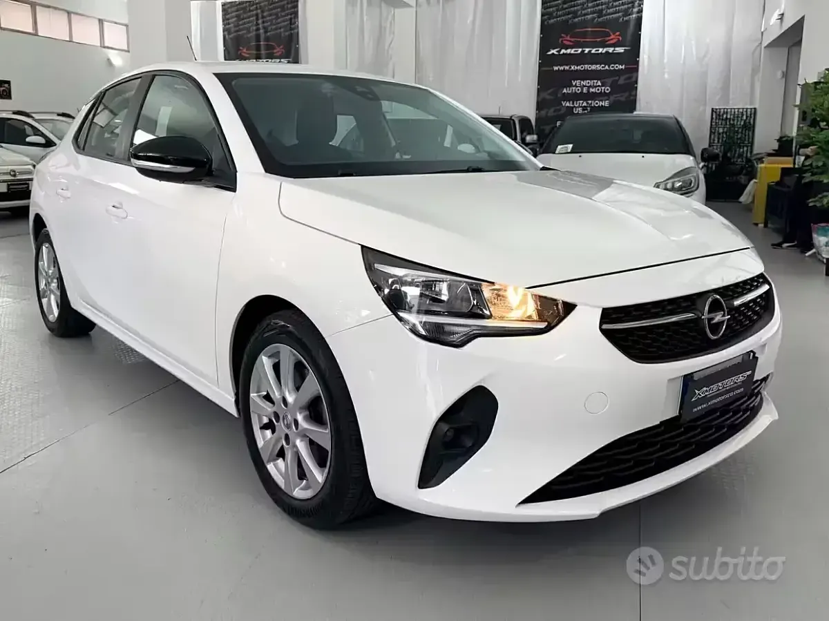 Usata Opel Corsa Edition 102 CV (75 kW) 2022 Bianco Utilitaria