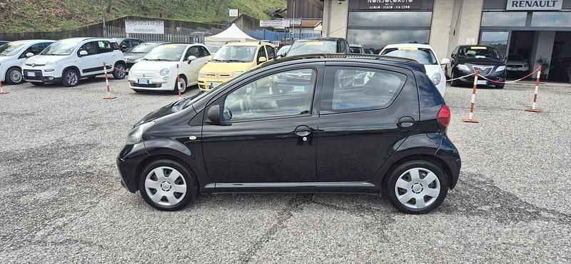 Brugt Toyota Aygo 68 HK (50 kW) 2008 Sort Hatchback
