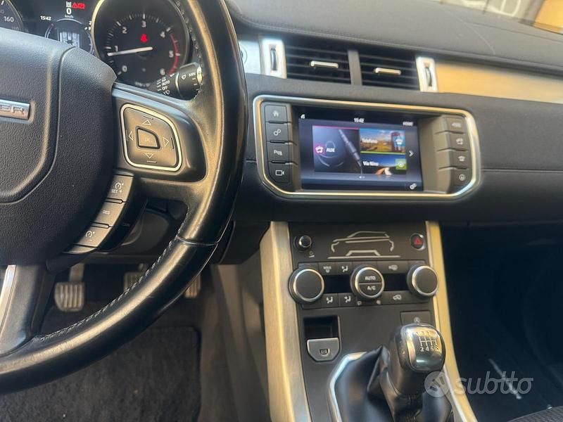 Usata Land Rover Range Rover evoque 150 CV (110 kW) 2017 Bianco SUV