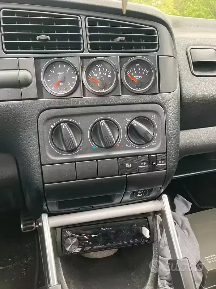 Usado VW Golf III 90 CV (66 kW) 1992 Negro Utilitario