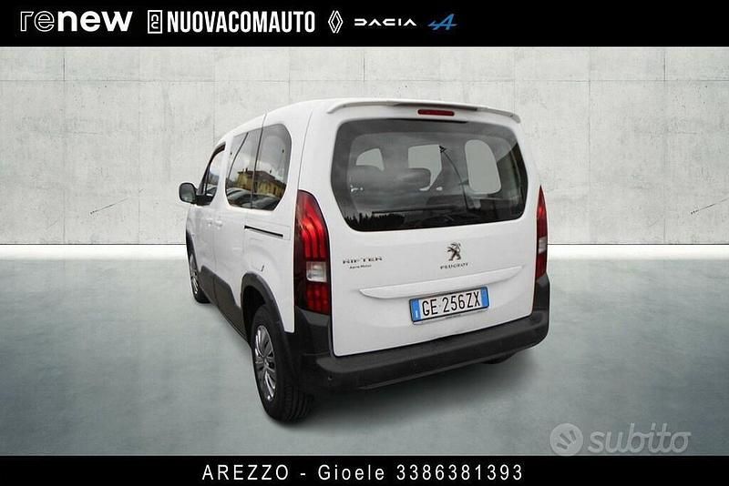 Usata Peugeot Rifter Active 102 CV (75 kW) 2021 Bianco Monovolume