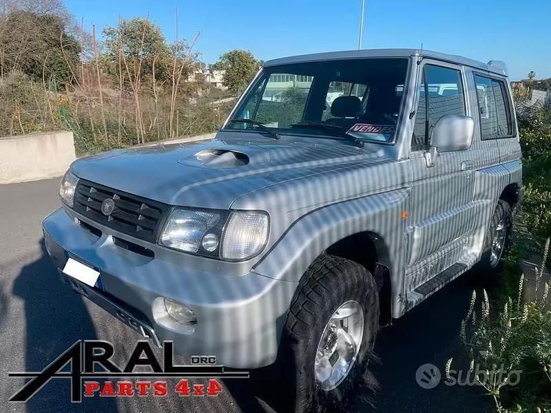 Usata Hyundai Galloper 134 CV (98 kW) 2003 Grigio SUV