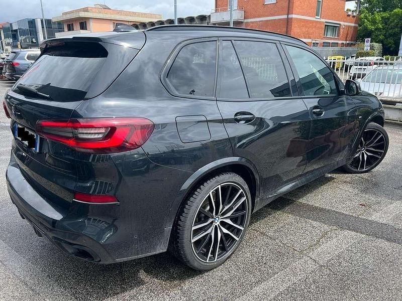 Usado BMW X5 M Sport 340 CV (250 kW) 2022 Negro SUV