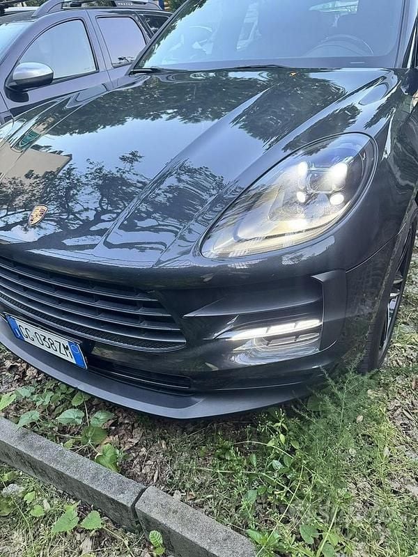 Usata Porsche Macan 245 CV (180 kW) 2021 Grigio SUV