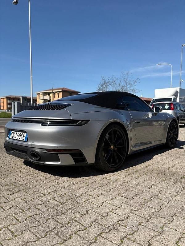 Usata Porsche 911 Carrera 4S Cabriolet 450 CV (330 kW) 2020 Grigio Cabrio