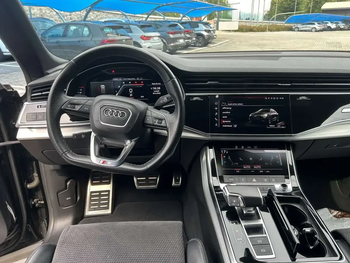 Usata Audi Q8 Sport 286 CV (210 kW) 2022 Nero SUV