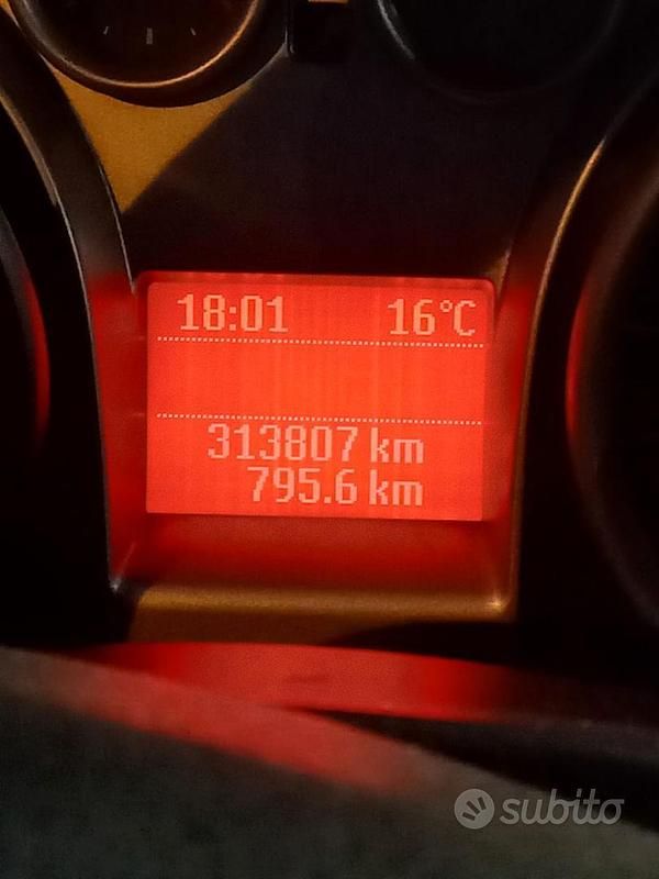 Usata Ford Focus 110 CV (80 kW) 2010 Nero