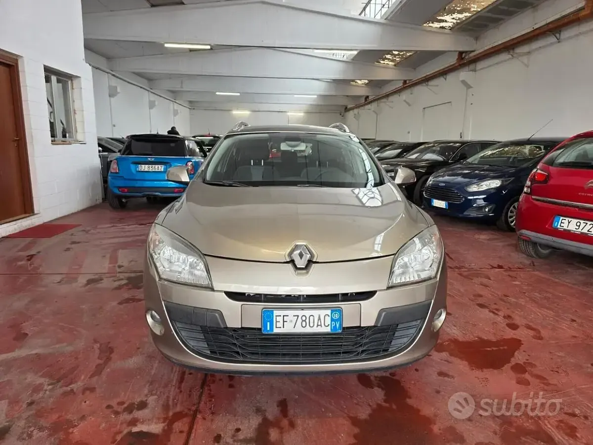 Usata Renault Mégane GrandTour GT 110 CV (80 kW) 2010 Giallo Station wagon