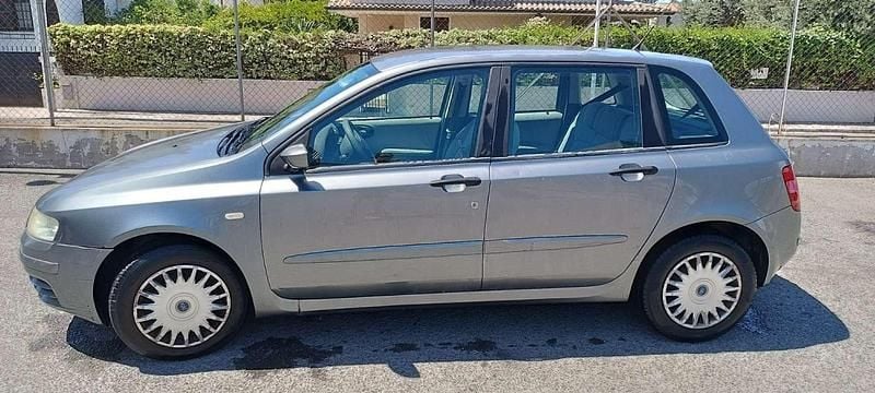 Usata Fiat Stilo Active 95 CV (69 kW) 2004 Argento Station wagon
