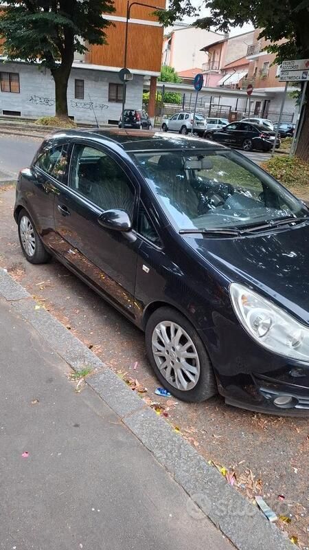 Usata Opel Corsa 2009 Nero Utilitaria