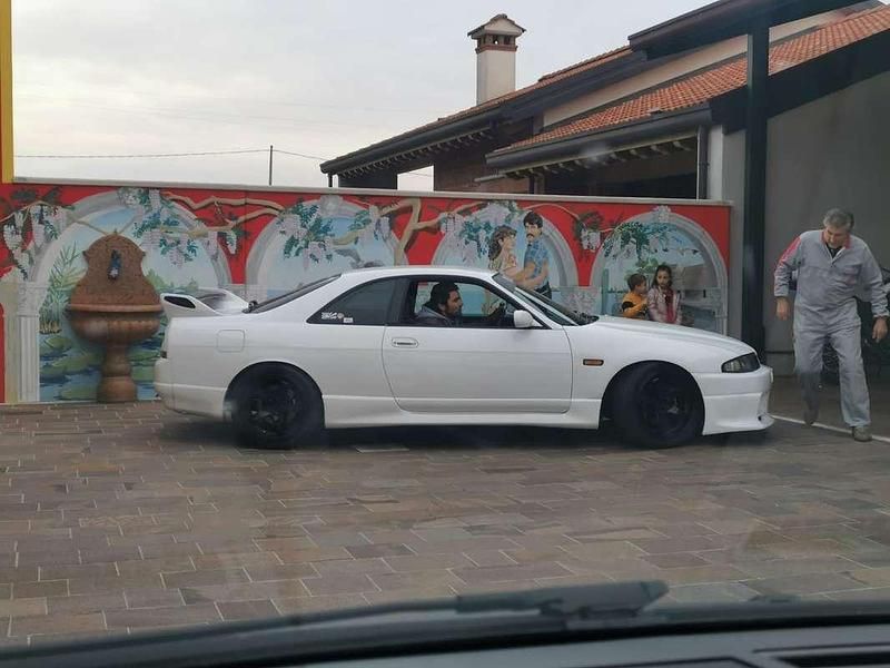 Usata Nissan Skyline 286 CV (210 kW) 1995 Bianco Coupé