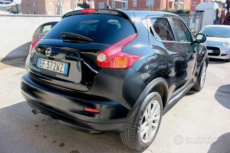 Usata Nissan Juke Tekna 117 CV (86 kW) 2011 Nero SUV