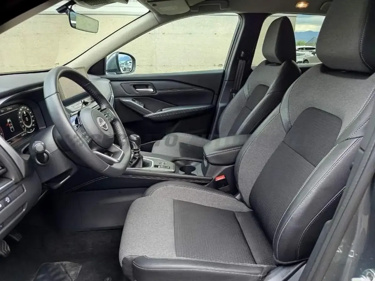 Usata Nissan Qashqai N-Connecta 140 CV (102 kW) 2024 Grigio SUV
