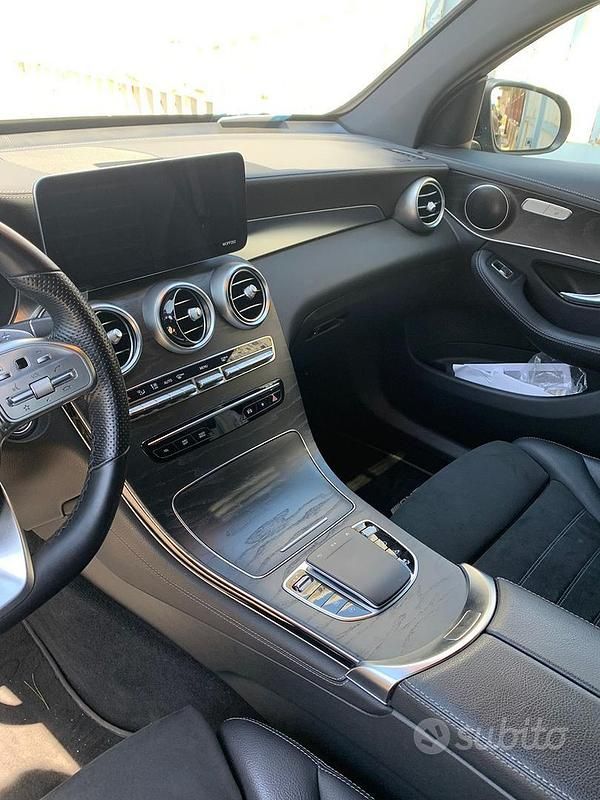 Usata Mercedes GLC300 Premium 245 CV (180 kW) 2019 Grigio Coupé