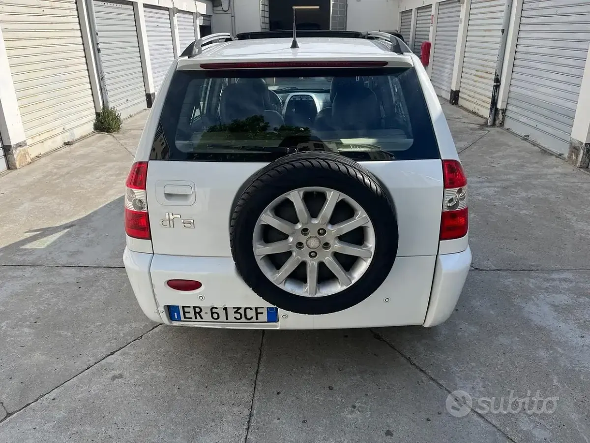 Usata DR DR5 139 CV (102 kW) 2013 Bianco SUV