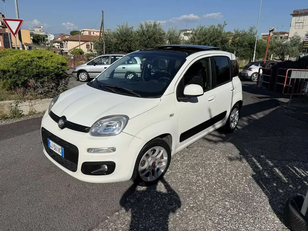 Usata Fiat Panda Lounge 86 CV (63 kW) 2012 Utilitaria