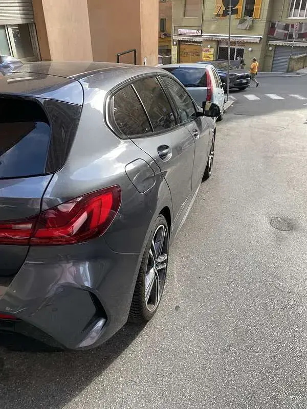 Usata BMW 118 M Sport 140 CV (102 kW) 2020 Grigio Utilitaria