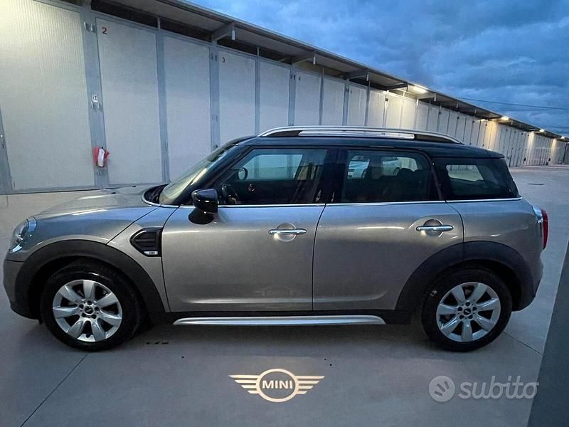 Usata Mini Cooper D Countryman Business 150 CV (110 kW) 2020 Grigio SUV