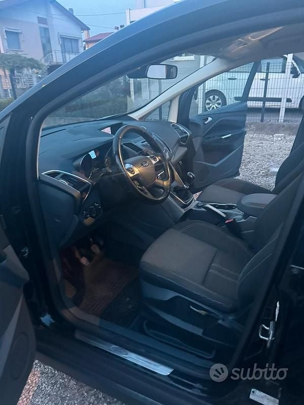 Usata Ford C-MAX 115 CV (84 kW) 2015 Nero Monovolume