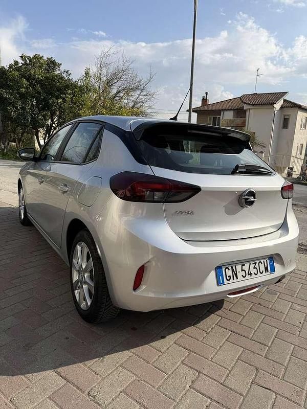 Usata Opel Corsa Edition 75 CV (55 kW) 2023 Argento Utilitaria