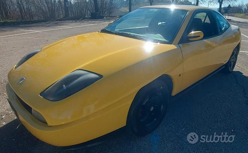 Usata Fiat Coupé 130 CV (95 kW) 1997 Giallo Coupé