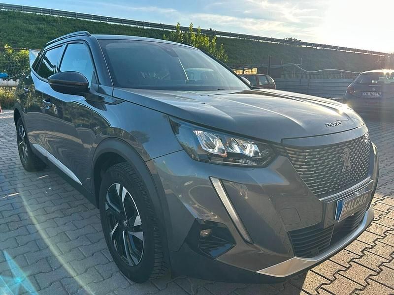 Usata Peugeot 2008 Allure 131 CV (96 kW) 2020 Grigio SUV
