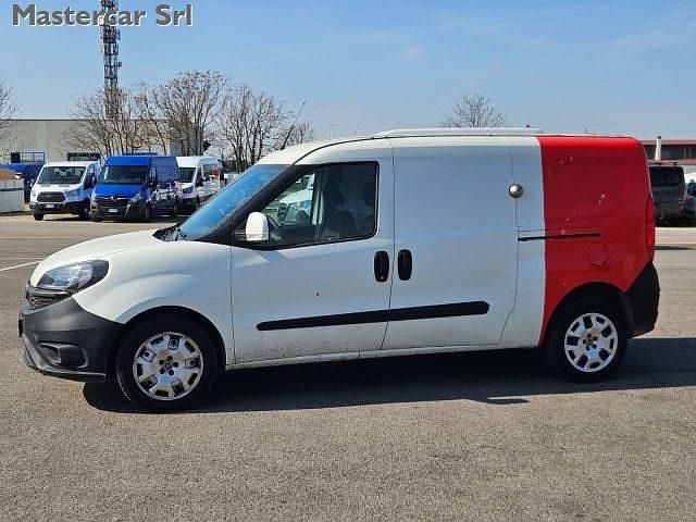 Usata Fiat Doblò 95 CV (69 kW) 2019 Bianco Monovolume