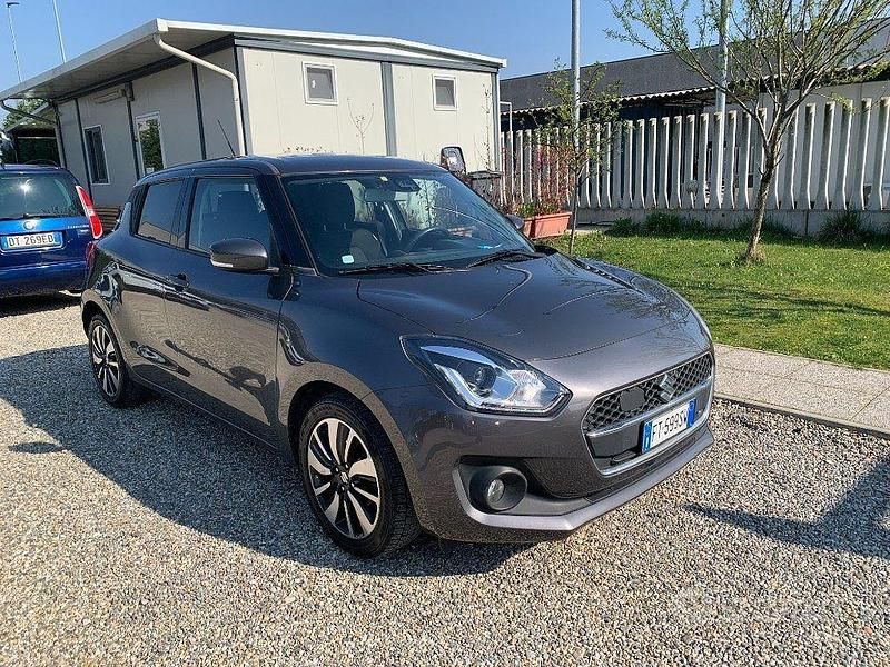Usata Suzuki Swift 90 CV (66 kW) 2019 Grigio Utilitaria