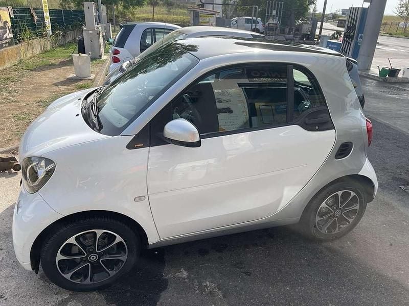 Usata 2016 Smart ForTwo Coupé Passion Coupé | 11.500 € (Buon prezzo) - Immagine 1/4