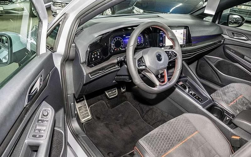 Usata VW Golf VIII GTI Clubsport 300 CV (220 kW) 2022 Grigio Berlina